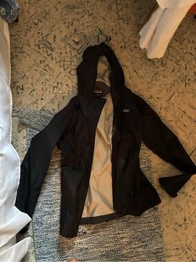 Patagonia Women’s Black Hooded Ski/Snow Jacket